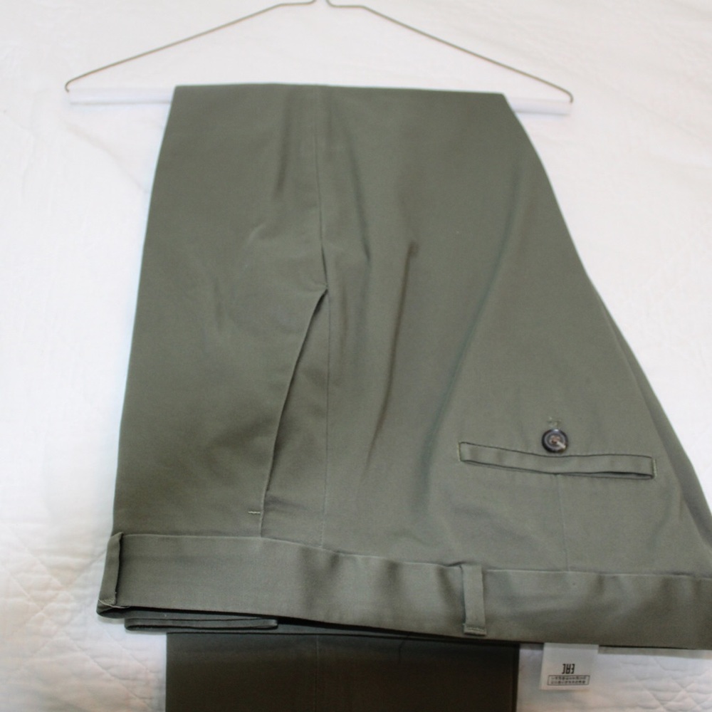 Banana Republic green cropped pant